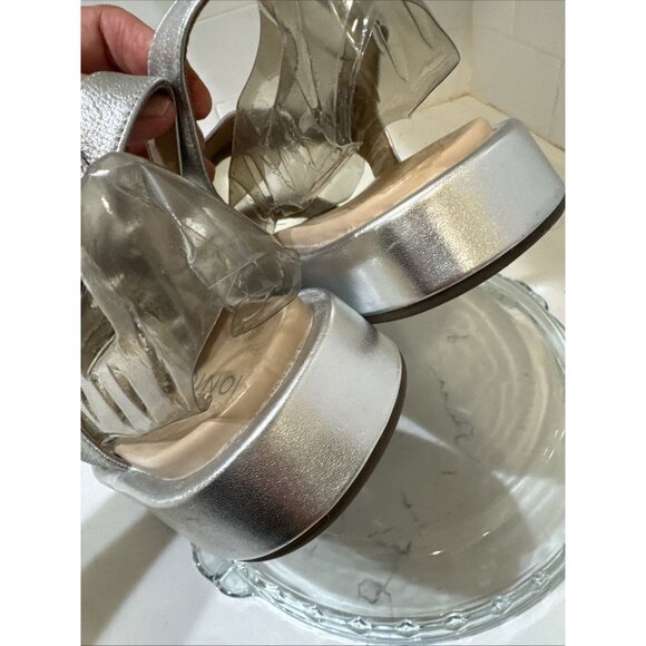 Vionic MADERA Women's Size 8 Silver Leather Sandals - Picture 5 of 12